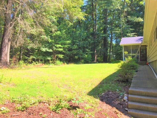 Photo - 53 Deerhaven Rd