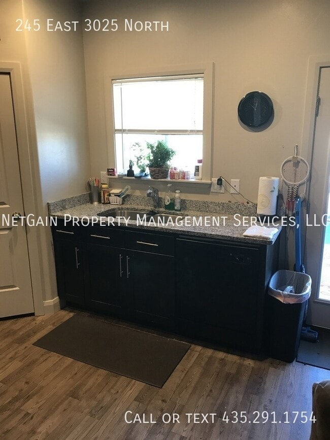 Photo - 245 E 3025 N