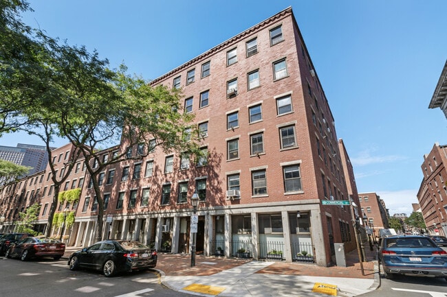 Building Photo - 120 Commercial St Unit 120 Commercial #4-1 Rental