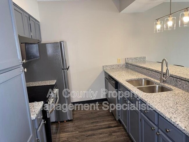 Photo - 2002 Greene St Unit #305