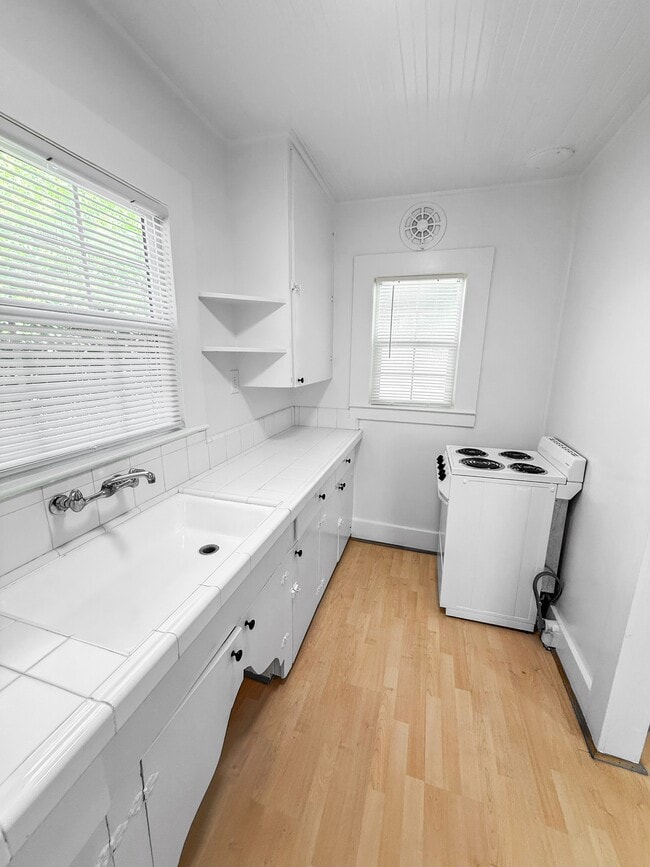 Photo - 1730 McKinley Ave