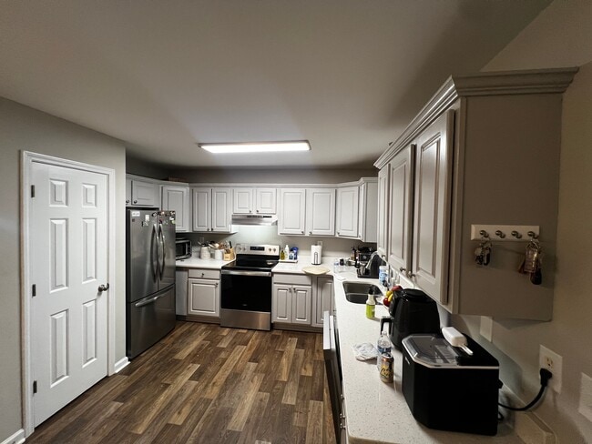 Photo - 104 Lakeside Dr