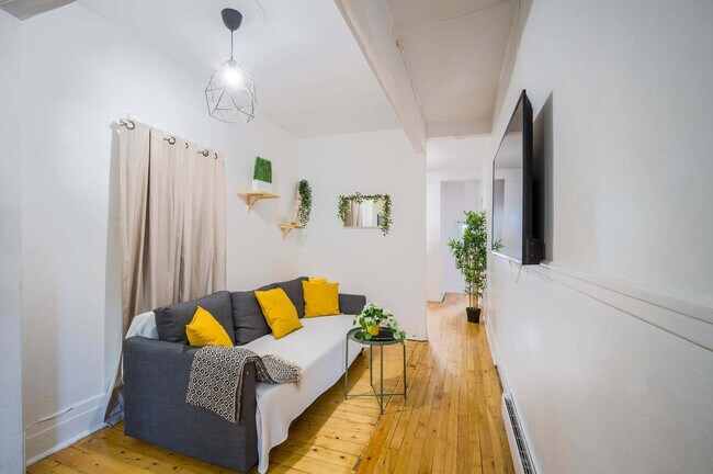 Photo - 2390 Rue Frontenac Unit SI FL2-ID1543077P