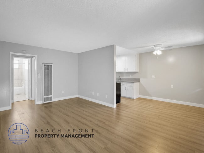 1545 Pine Ave.