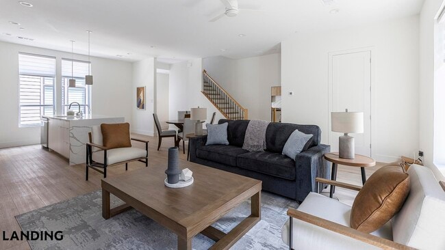 Building Photo - 2206 Arroyo Ave