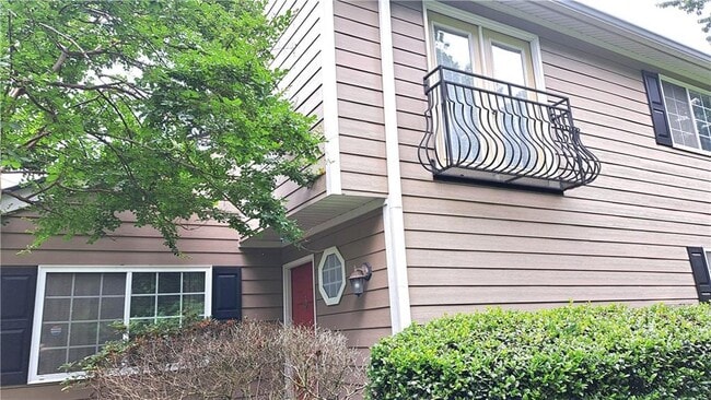Photo - 1468 Briarwood Rd NE
