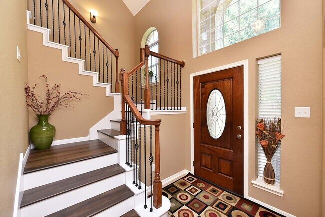 Photo - 22121 Atwater Canyon Ln