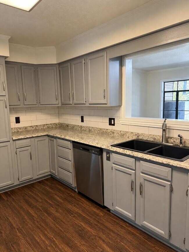 311 Casa Grande Dr