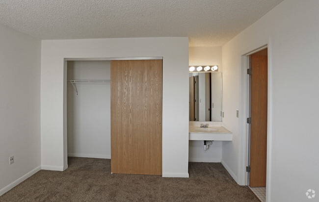 Timberlake Apartments