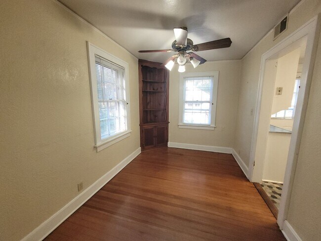 Photo - Monterey1408 Unit #1