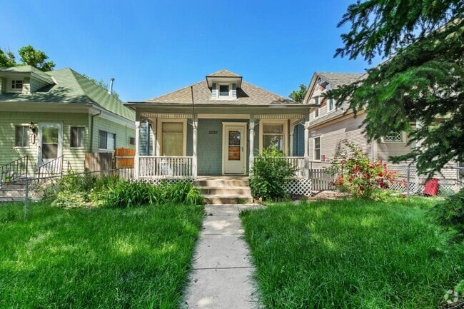 Building Photo - 2220 W Kiowa St Rental