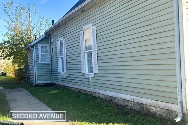 Photo - 1643 Columbia Ave