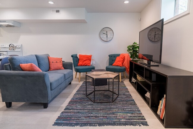 Photo - 412 Allen Dr Unit ID1328872P
