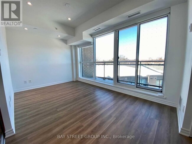 Photo - 1 Falaise Rd Unité 504