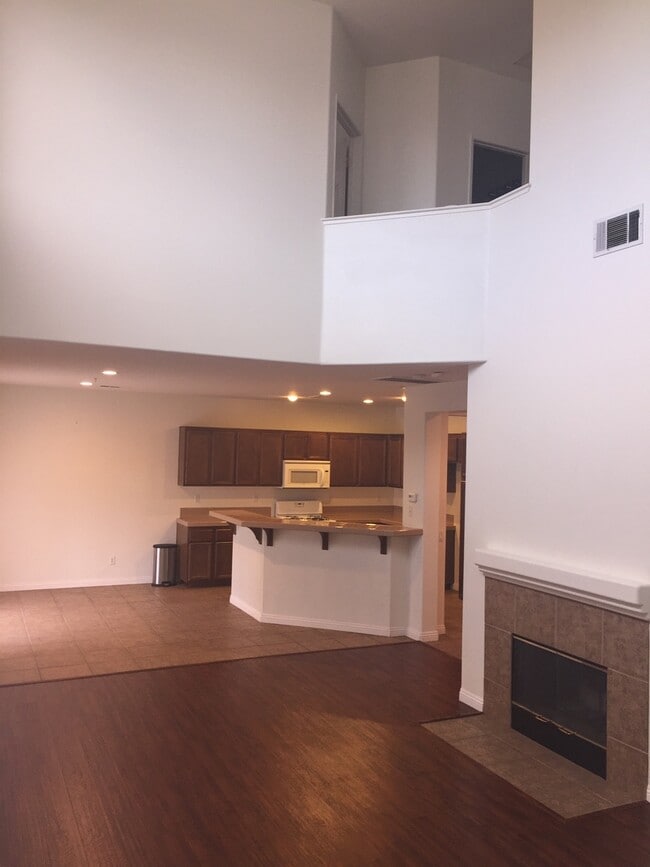 13333 Snowbell Ln
