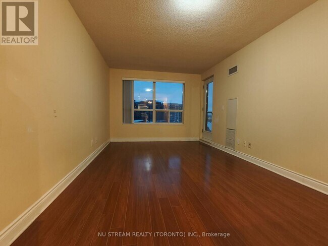 Photo - 39 Galleria Pkwy Unit 801