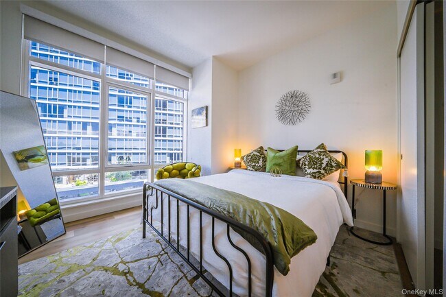 Photo - 50 Clinton Pl Unidad Locust Street