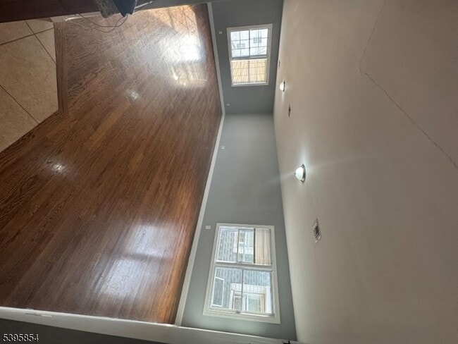 Photo - 1025 E Grand St