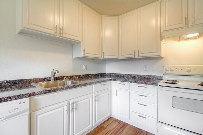 Photo - 6233 Montecito Blvd Unit 18