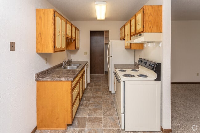 1BR, 1BA - 730SF - Oaks at Bentonshire