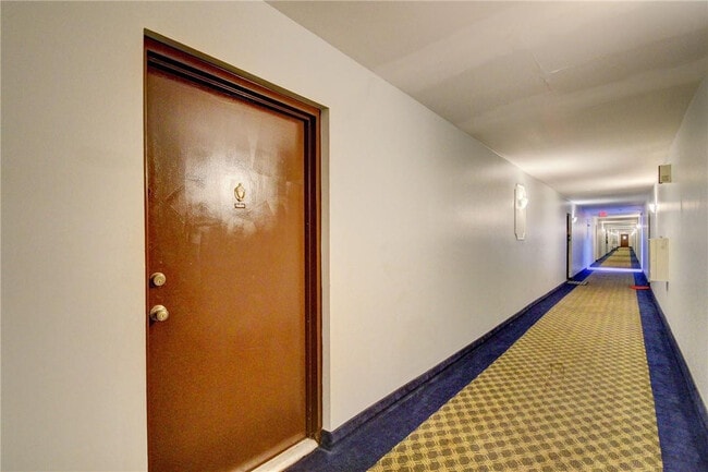 Photo - 490 NW 20th St Unit A-315