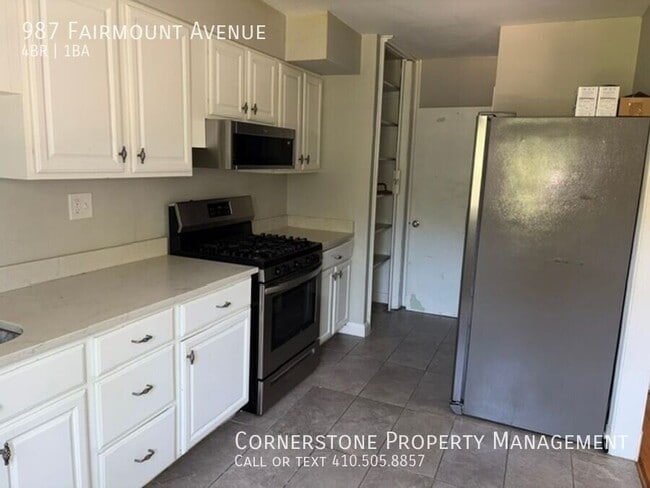 987 Fairmount Ave