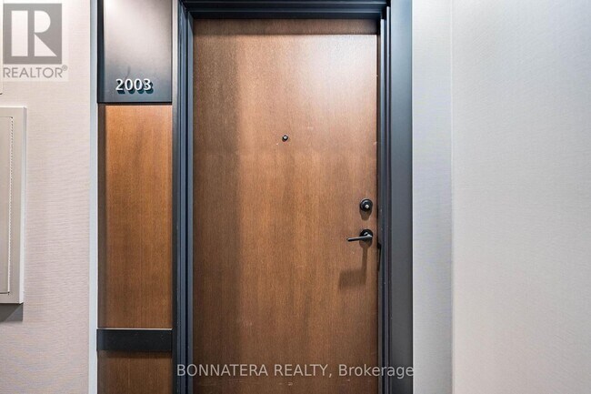 Photo - 4065 Confederation Pkwy Unité 2003