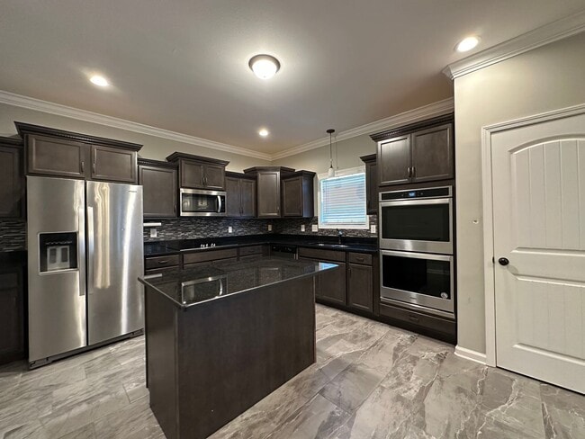 Photo - Beautiful 4 bedroom 2 1/2 Bath Home For Rent!