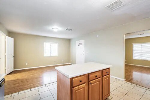 Photo - 8134 W Flower St