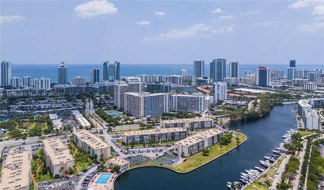 Photo - 600 Three Islands Boulevard Condominio Unidad 1501