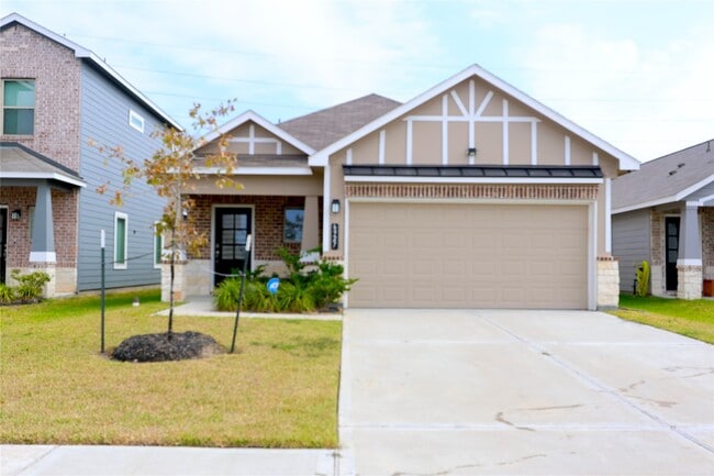 Building Photo - 6927 Escondido Dr