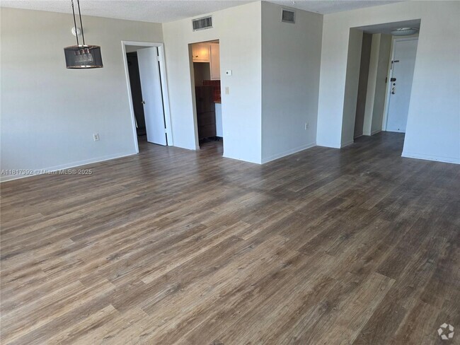 Building Photo - 1080 94th St Unit 302 Rental