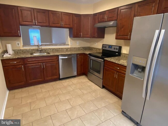 Photo - 2017 Heritage Dr