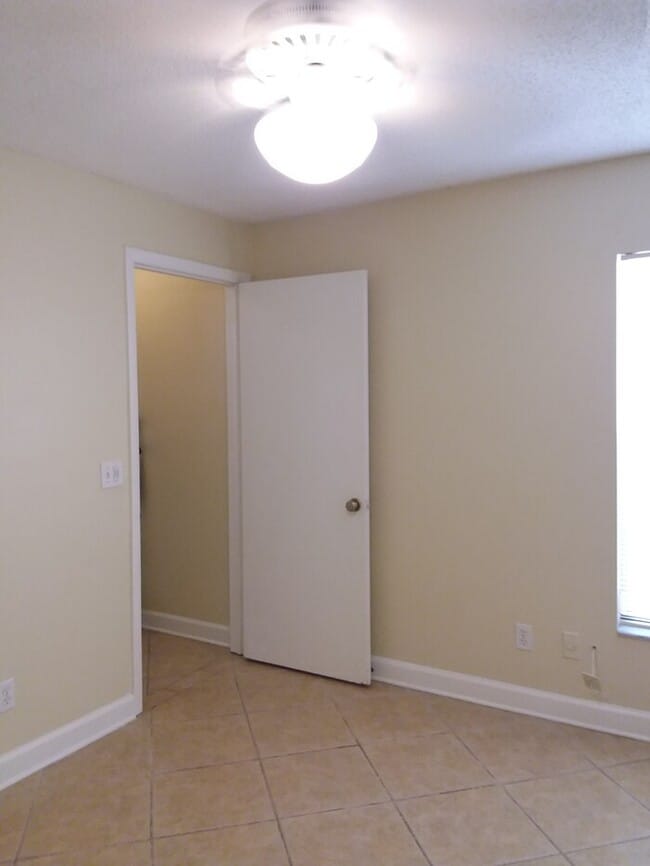 Photo - 2 Bedroom 2 Bathroom End Unit Townhome Close to NAS