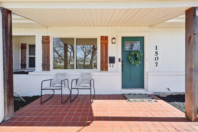 Photo - 1507 Briarwood Blvd