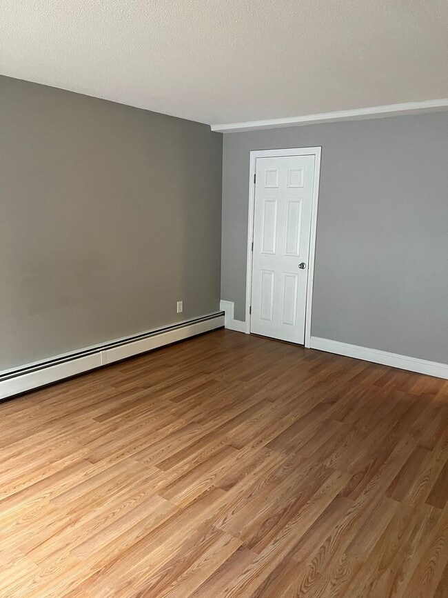 Photo - 17 Silvestri Cir Unit 11