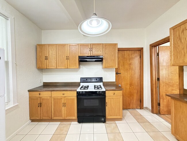 Photo - 1531 W Barry Ave Unit J00P