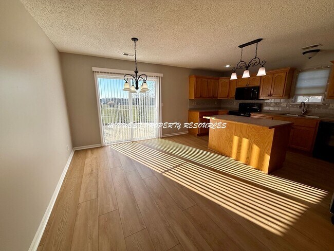 Photo - 3 Bedroom Ranch No Steps! | Midwest Property Resources, LLC