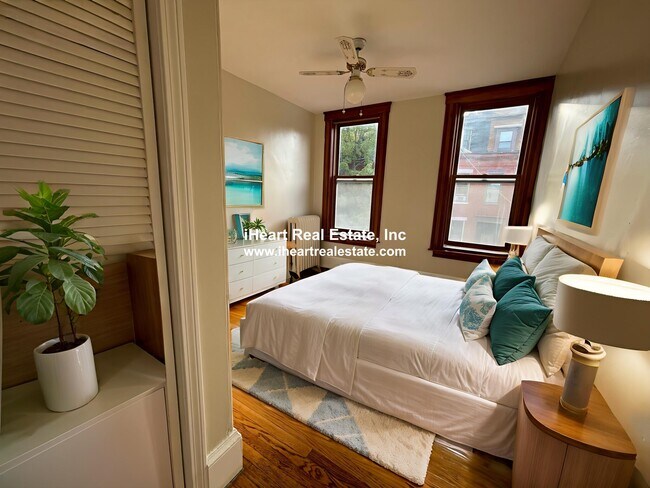 Photo - 338 K St Unit 1