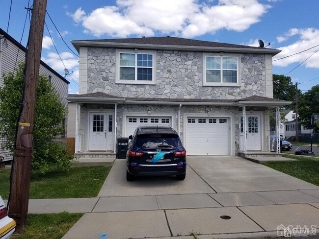 Building Photo - 58 Christopher St