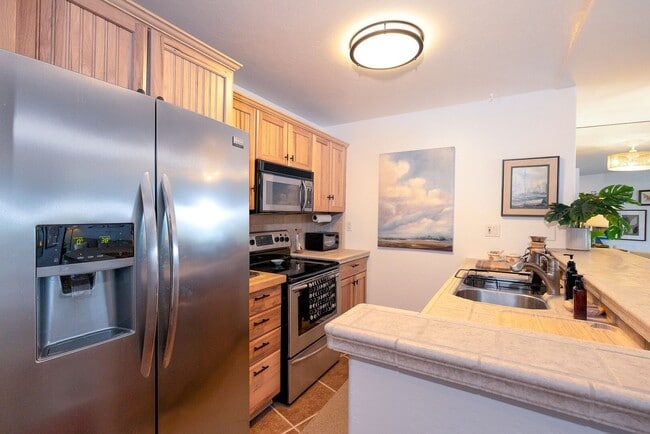 1 Bedroom + 1 Bathroom Condo | Channel Islands HOA | Oxnard | Monthly Furnished Rental