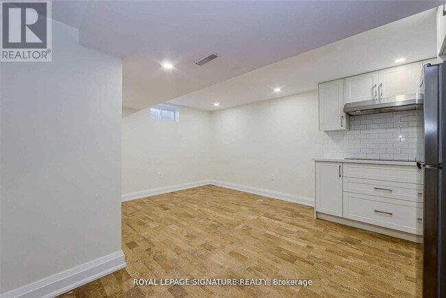 Photo - 91 Tamarack Dr