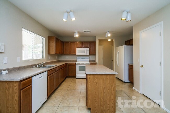 Photo - 3153 E Bagdad Rd