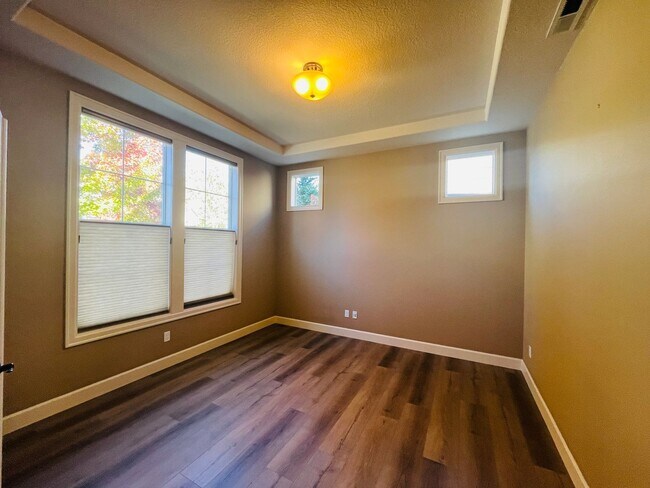 Photo - Beautifully Updated 5 Bedroom Home with a Primary En-Suite on Both the Main and Upper Level Conve...