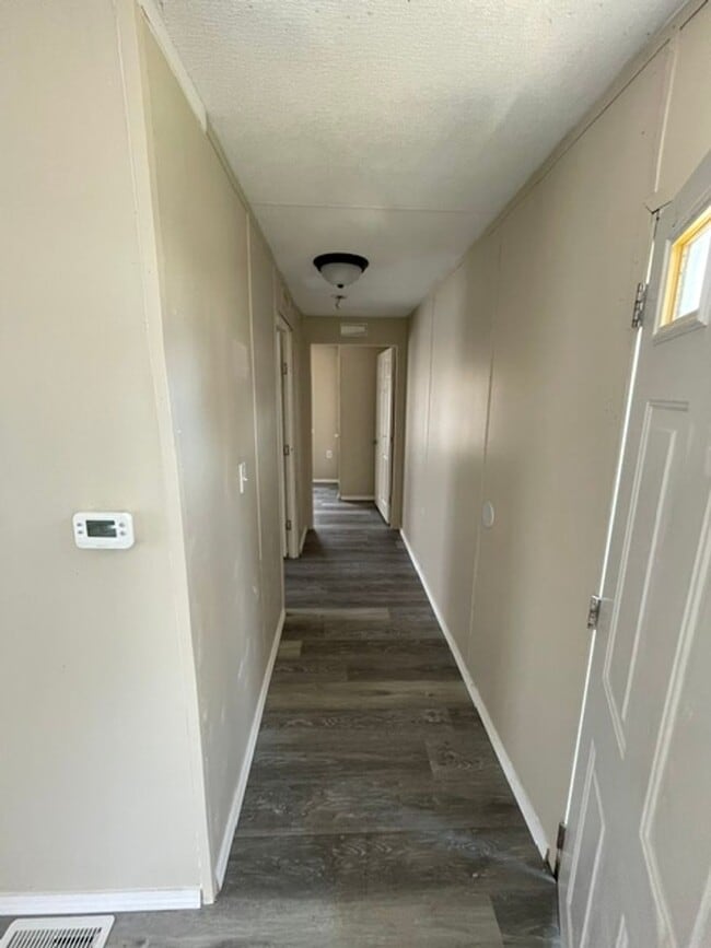 Photo - Eagle Estates Unit #4000