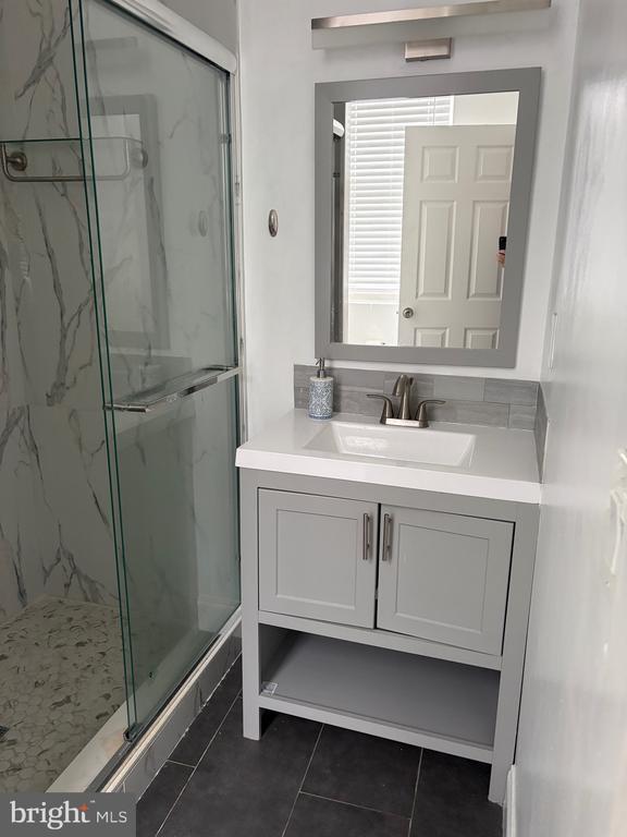 Photo - 2501 E Somerset St