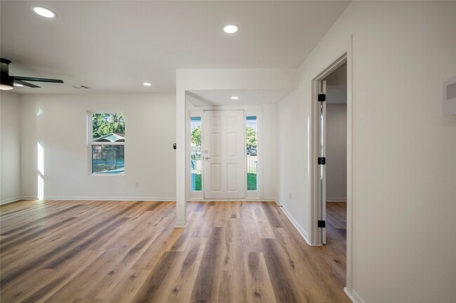 Building Photo - 7810 Appleton St