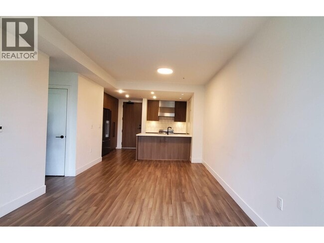 6933 Cambie St.