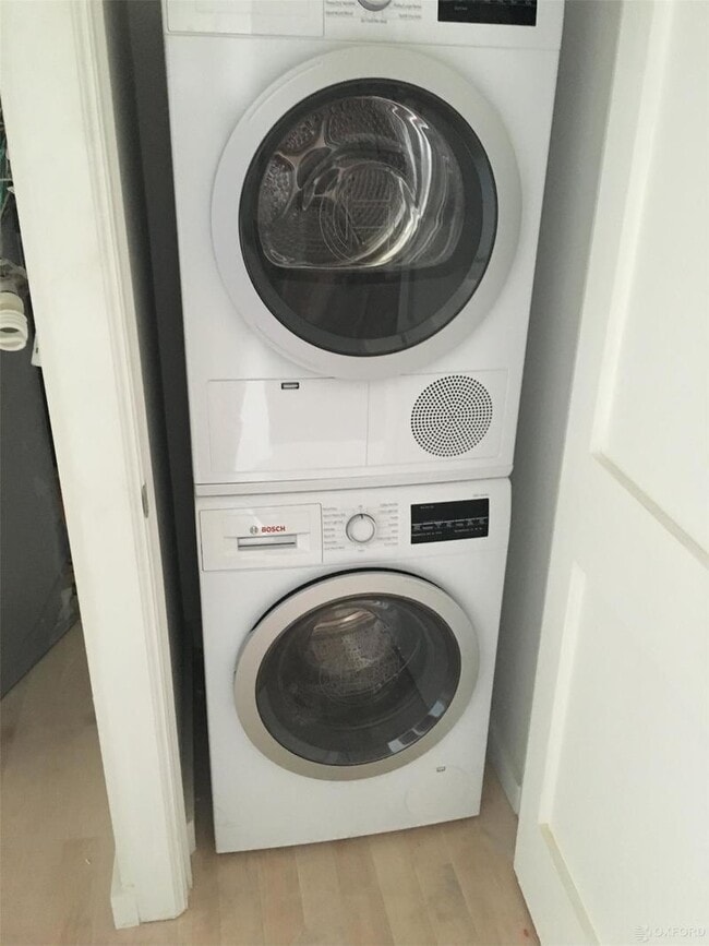 Photo - 328 E 59th St