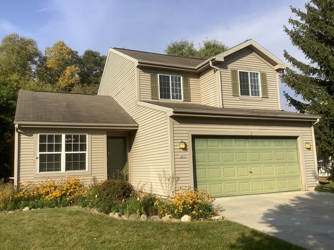 Building Photo - 1057 Kennedy Dr